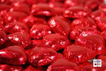 Fuschia Foiled Hearts in 500g Bag