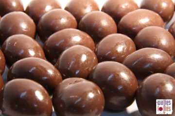 Milk Chocolate Almonds in 200g bag