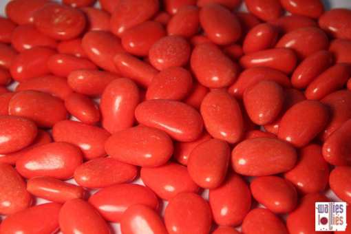 Red Sugared Almonds in 1kg bag