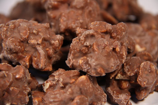 Picture of Peanut Clusters in 1kg bag